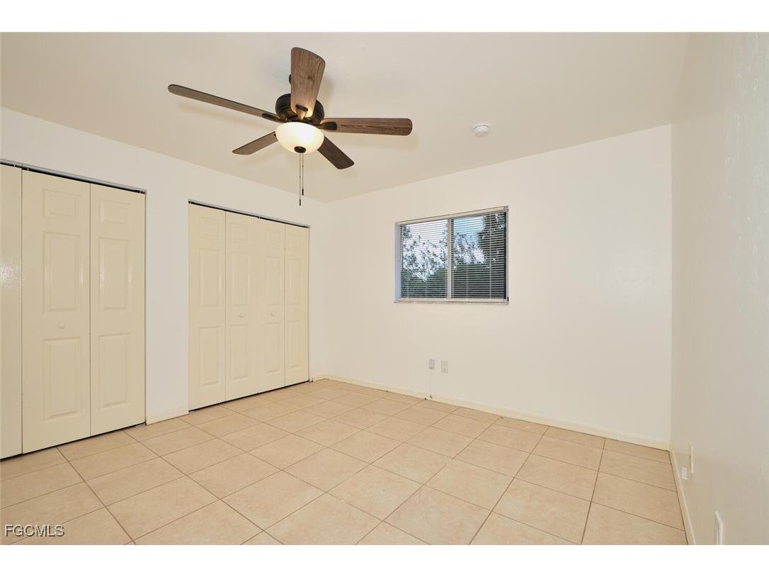 3825 Hollycrest Street Fort Myers FL 33905 2025011163 image25