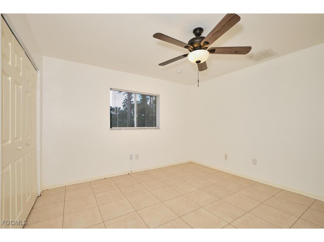 3825 Hollycrest Street Fort Myers FL 33905 2025011163 image26