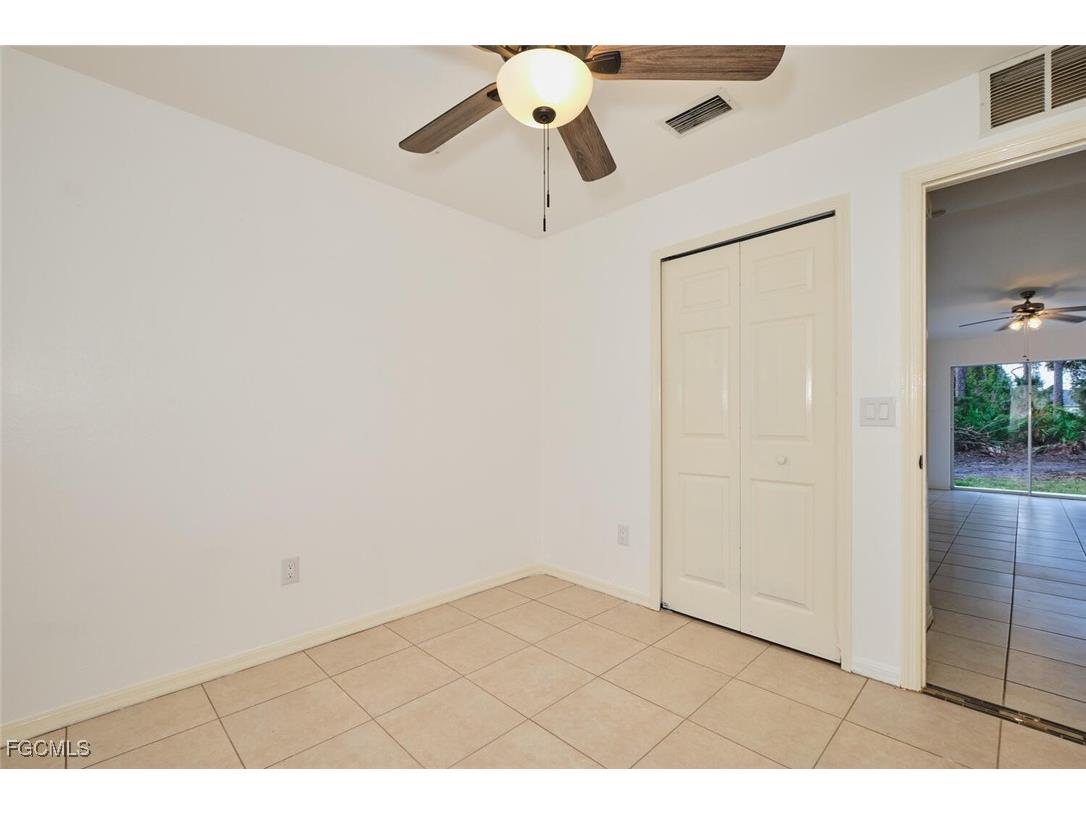 3825 Hollycrest Street Fort Myers FL 33905 2025011163 image34