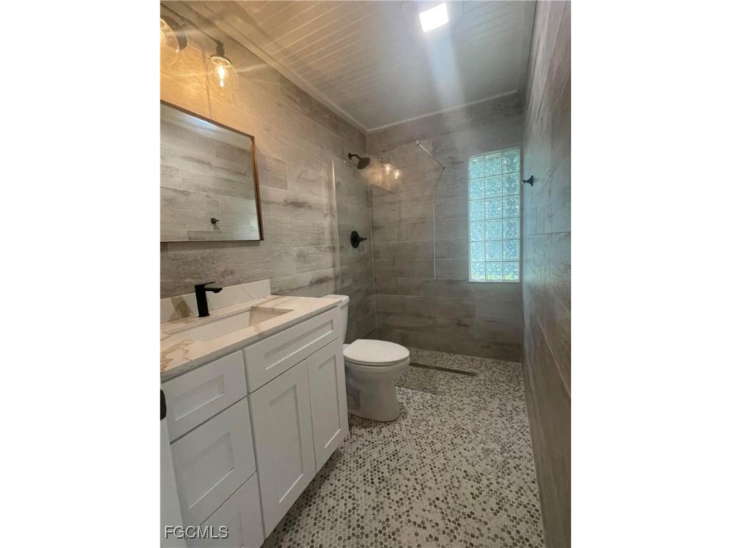 3826 Harold Avenue Fort Myers FL 33901 2025008386 image13