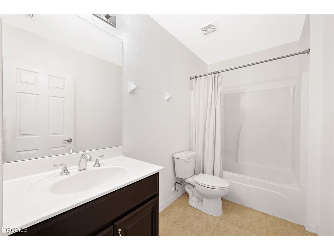 3827 Clearbrook Lane Fort Myers FL 33966 2025025081 image19