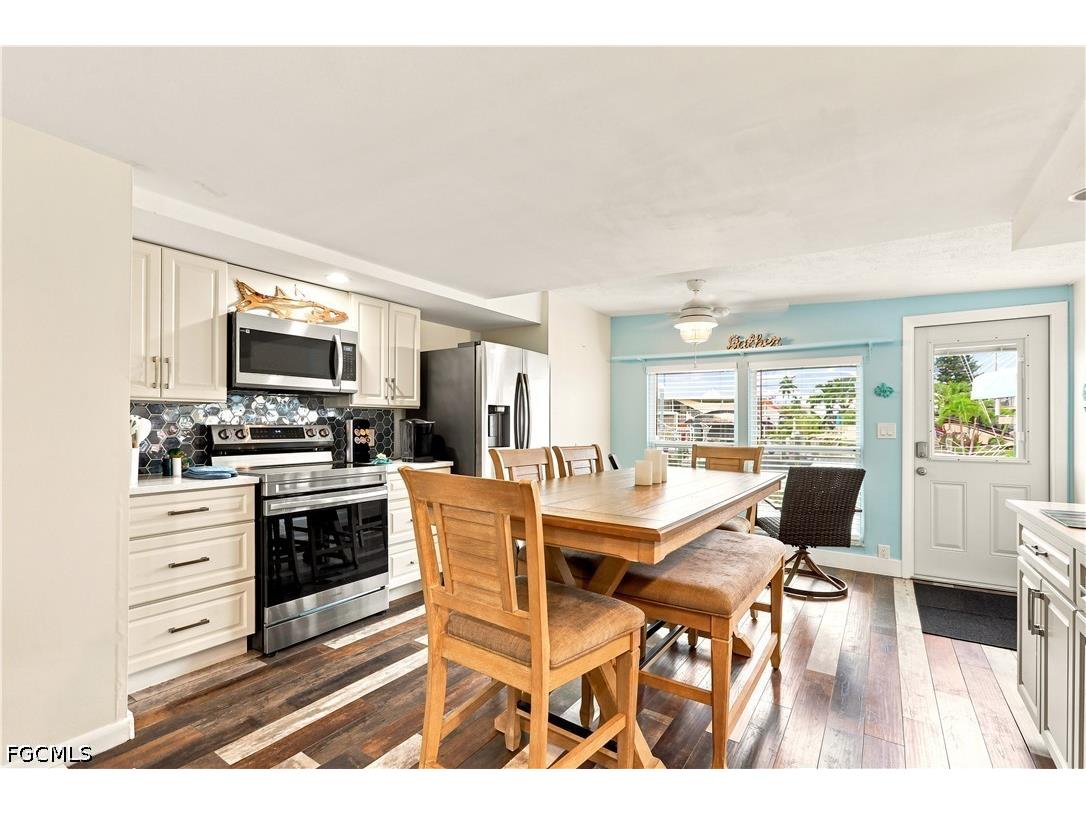 3827 Coconut Drive Saint James City FL 33956 2026031560 image15