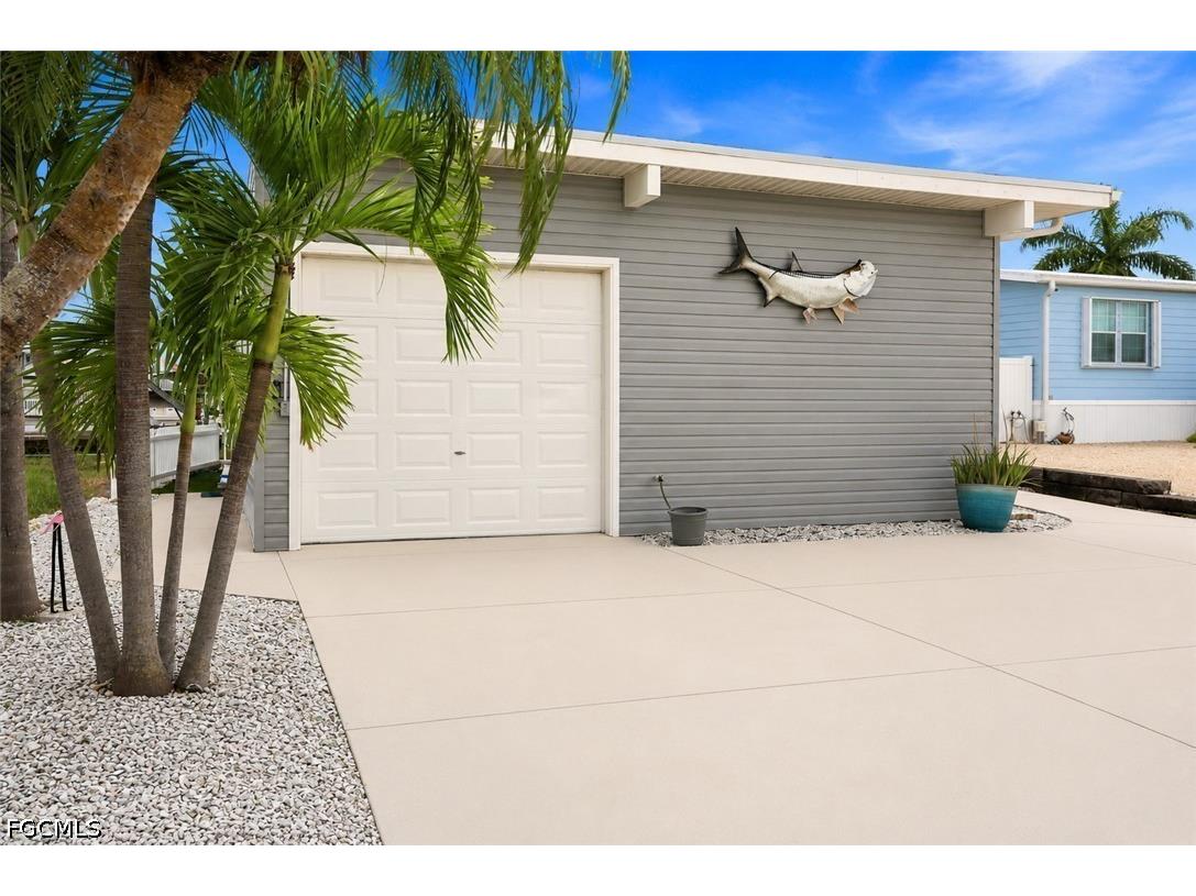 3827 Coconut Drive Saint James City FL 33956 2026031560 image41