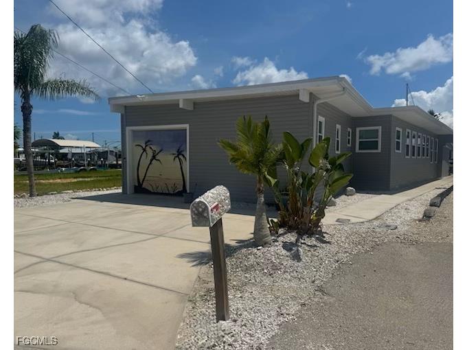 3827 Coconut Drive Saint James City FL 33956 225062961 image2