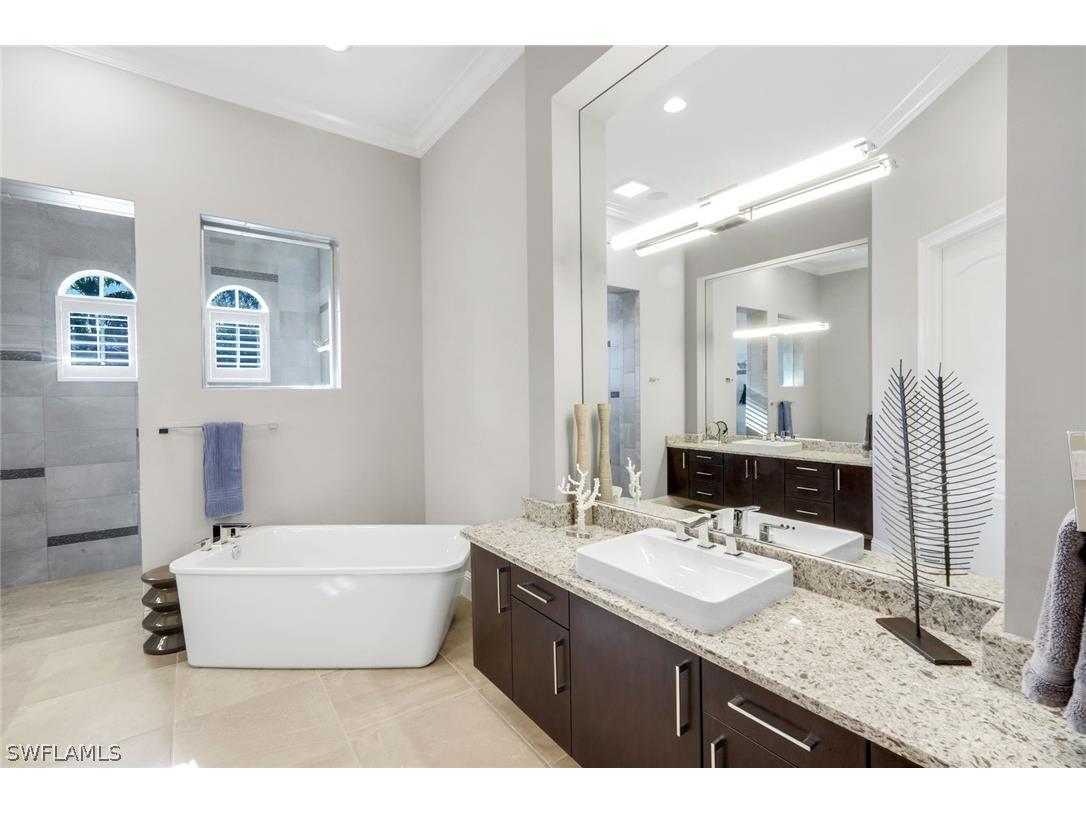 3828 Isla Del Sol Way Naples FL 34114 226006571 image17