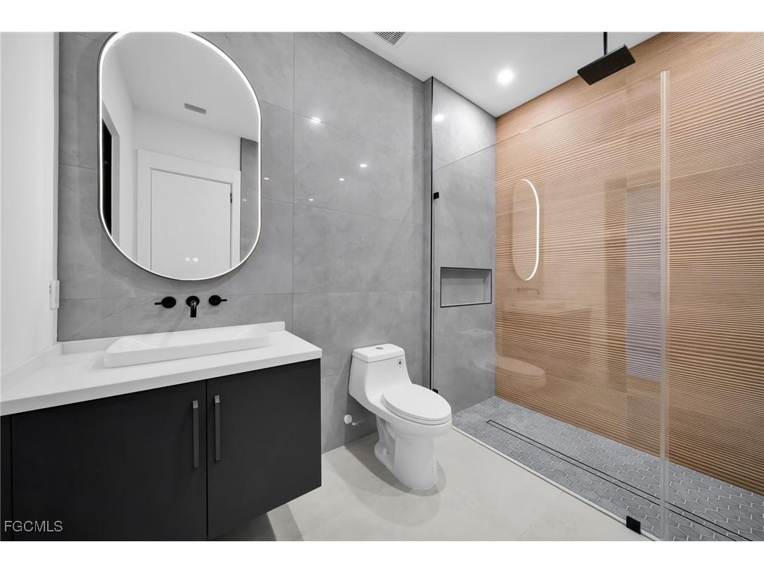 3829 SW 20th Avenue Cape Coral FL 33914 2025019922 image33