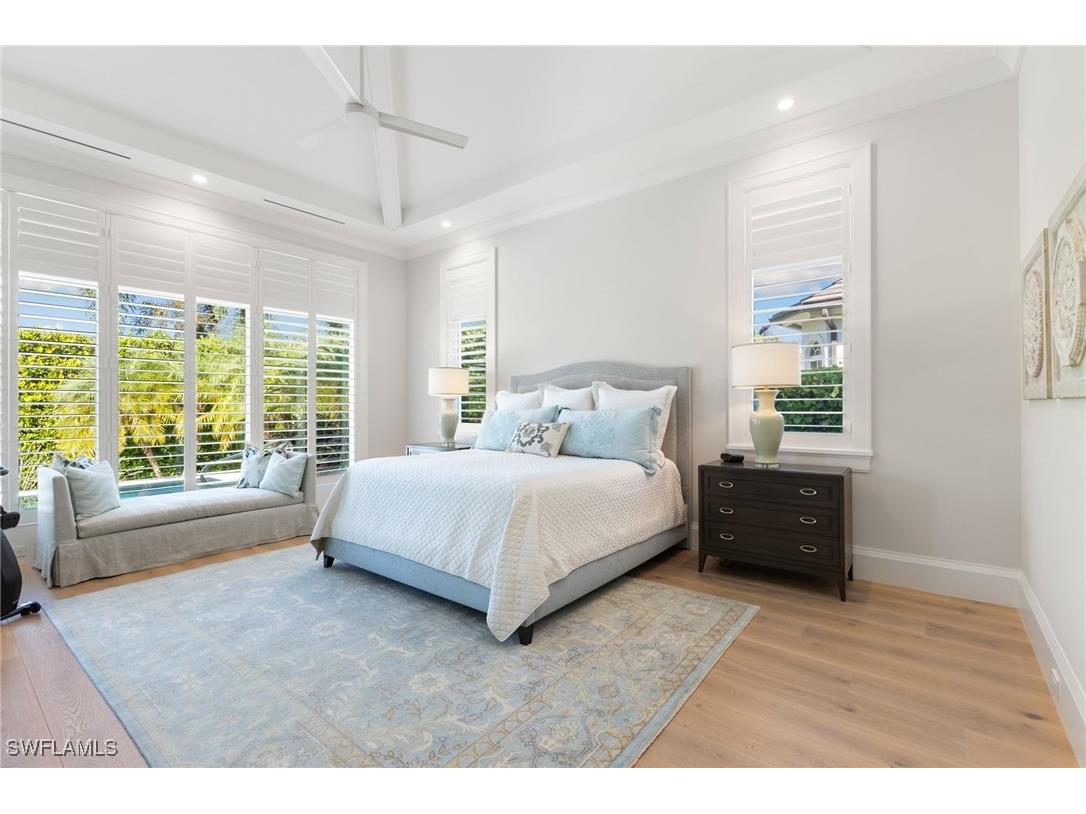 383 Cuddy Court Naples FL 34103 225081322 image9