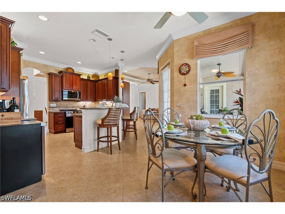 383 Cypress Way W Naples FL 34110 226006903 image5