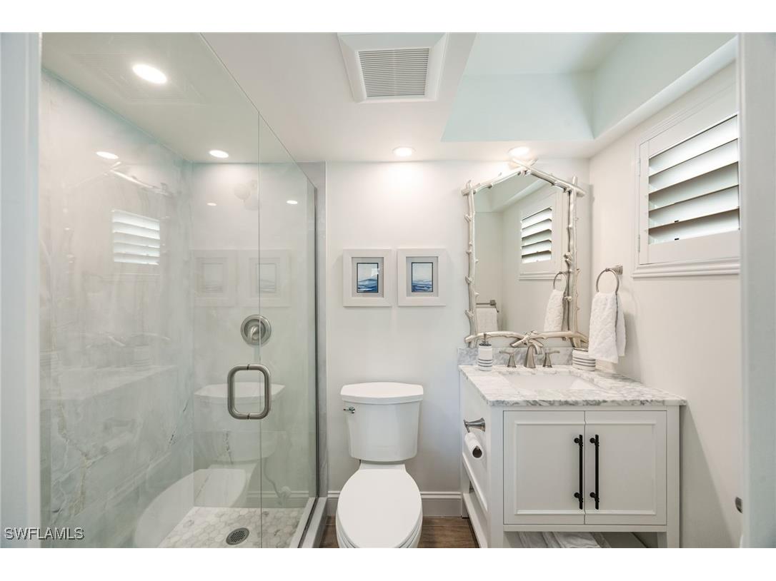 383 Harbour Drive #101 Naples FL 34103 226004870 image18