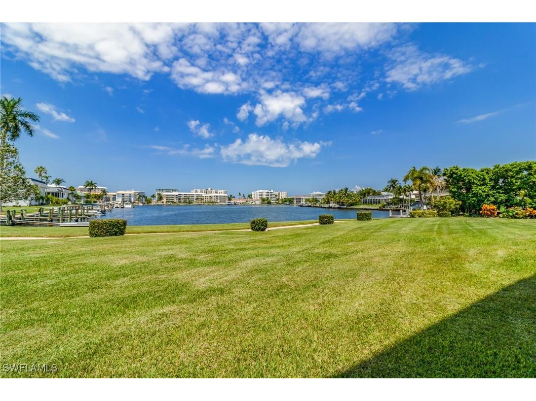383 Harbour Drive #101 Naples FL 34103 226004870 image21