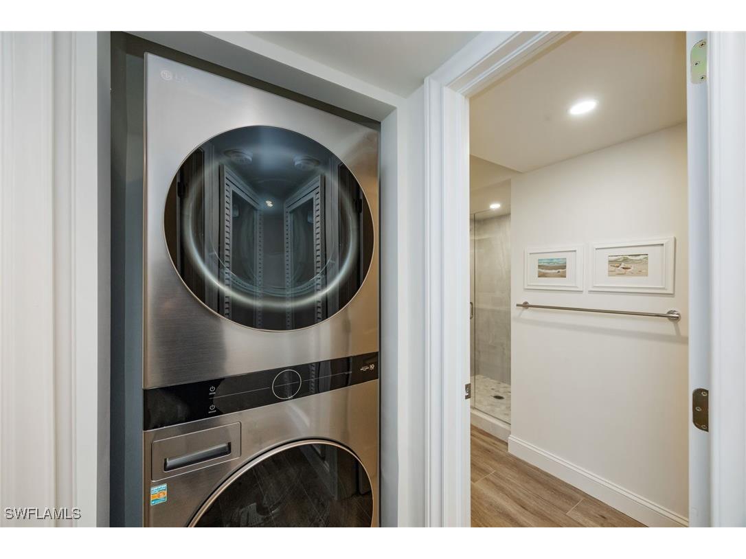 383 Harbour Drive #101 Naples FL 34103 226004870 image23