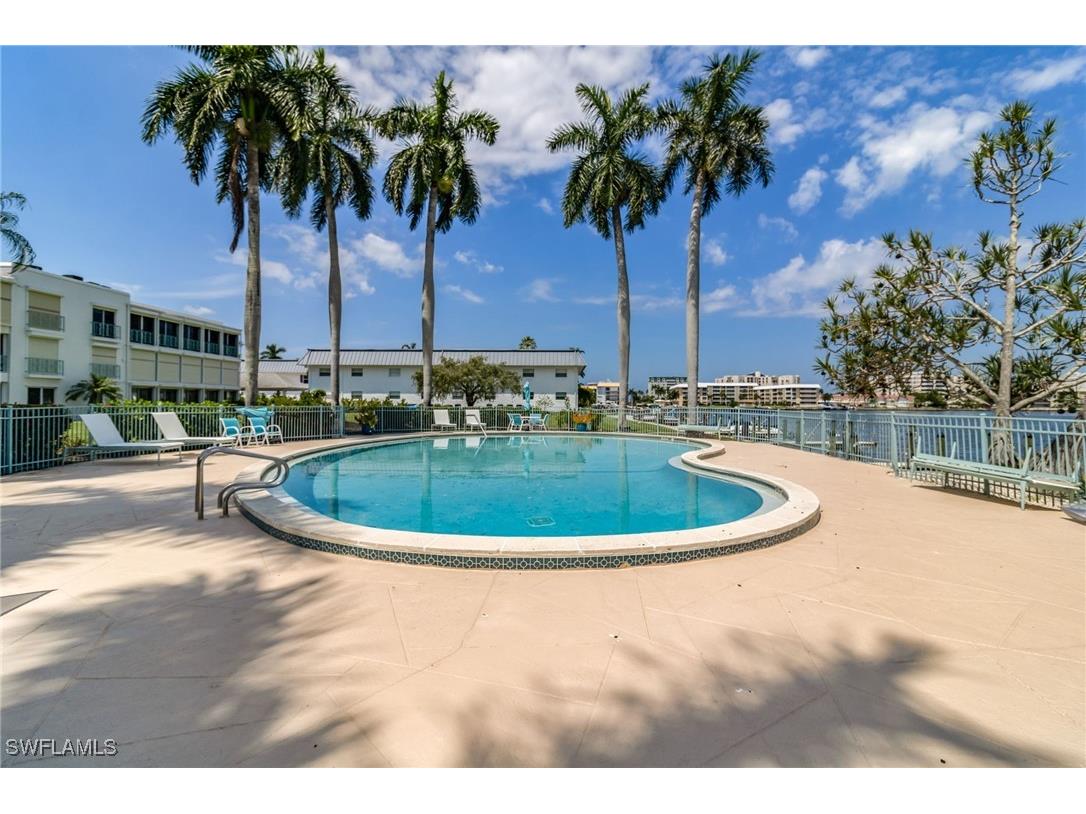383 Harbour Drive #101 Naples FL 34103 226004870 image27
