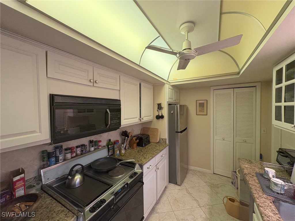 383 Harbour Drive #207 Naples FL 34103 225079241 image6