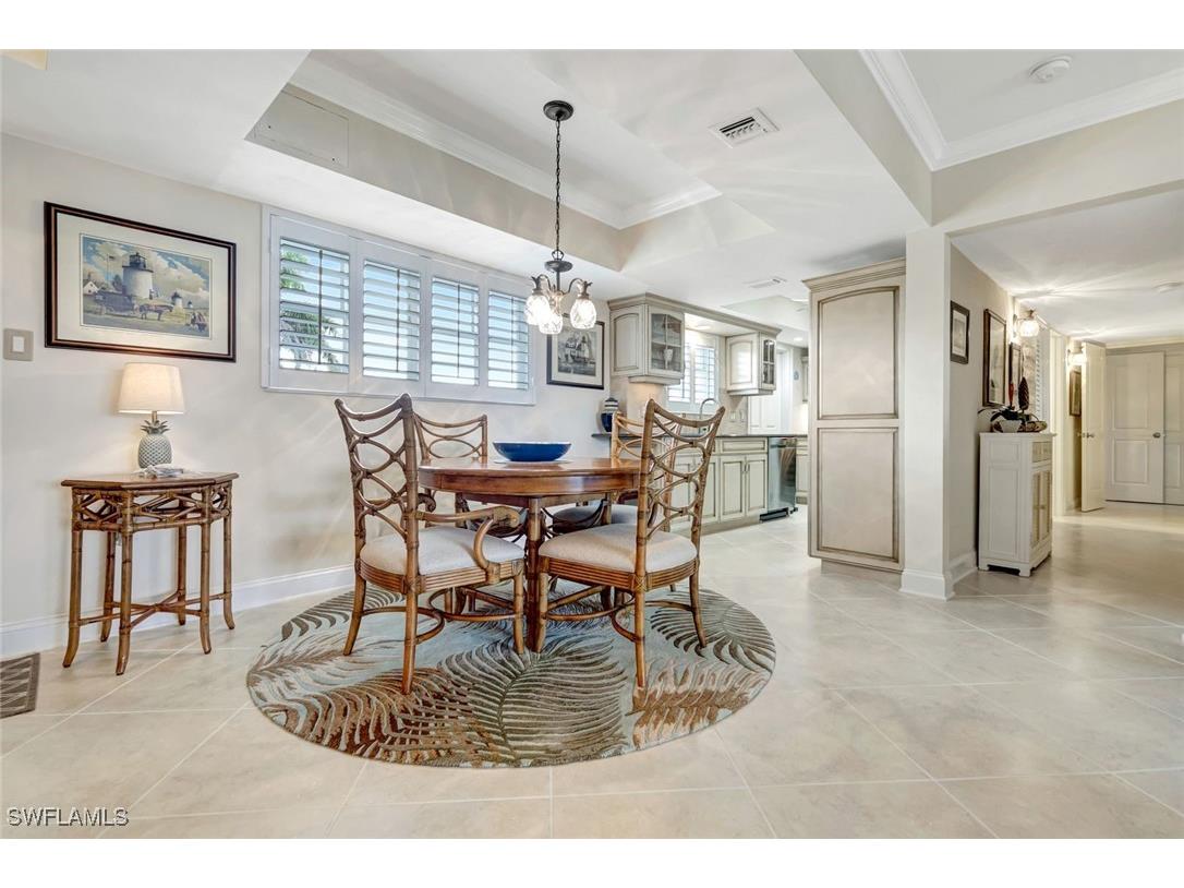 383 Harbour Drive #304 Naples FL 34103 225073753 image16