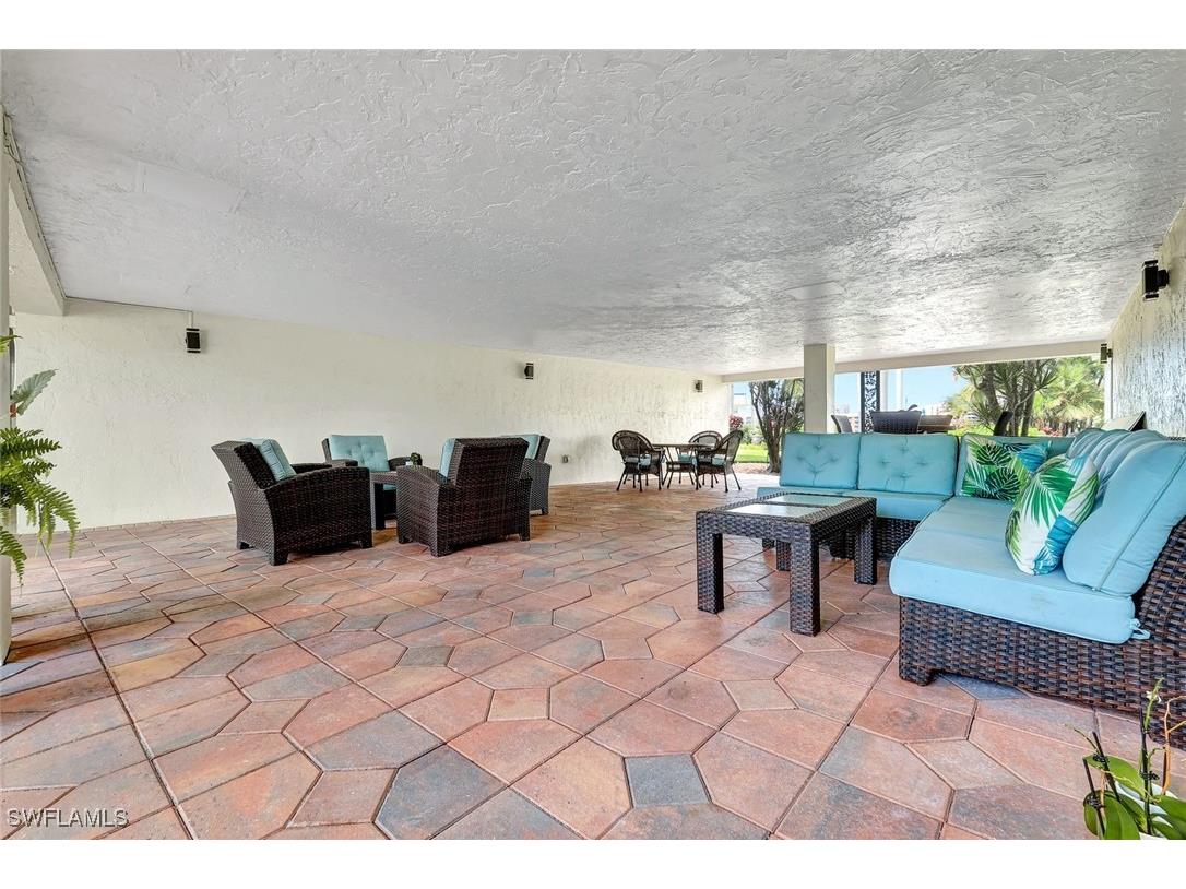 383 Harbour Drive #304 Naples FL 34103 225073753 image26