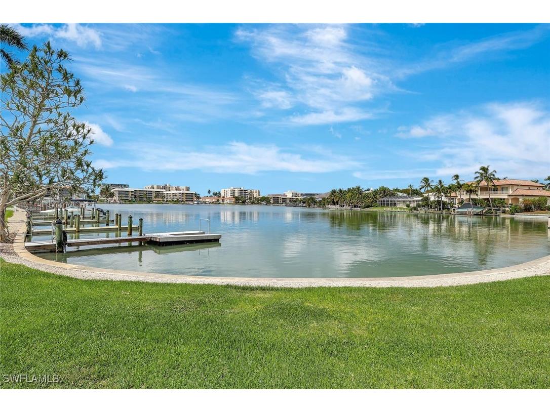 383 Harbour Drive #304 Naples FL 34103 225073753 image27