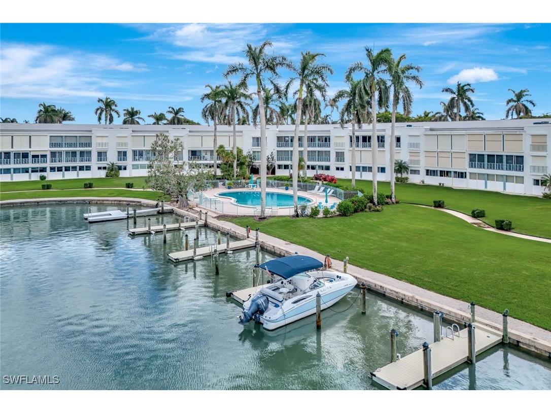 383 Harbour Drive #304 Naples FL 34103 225073753 image32