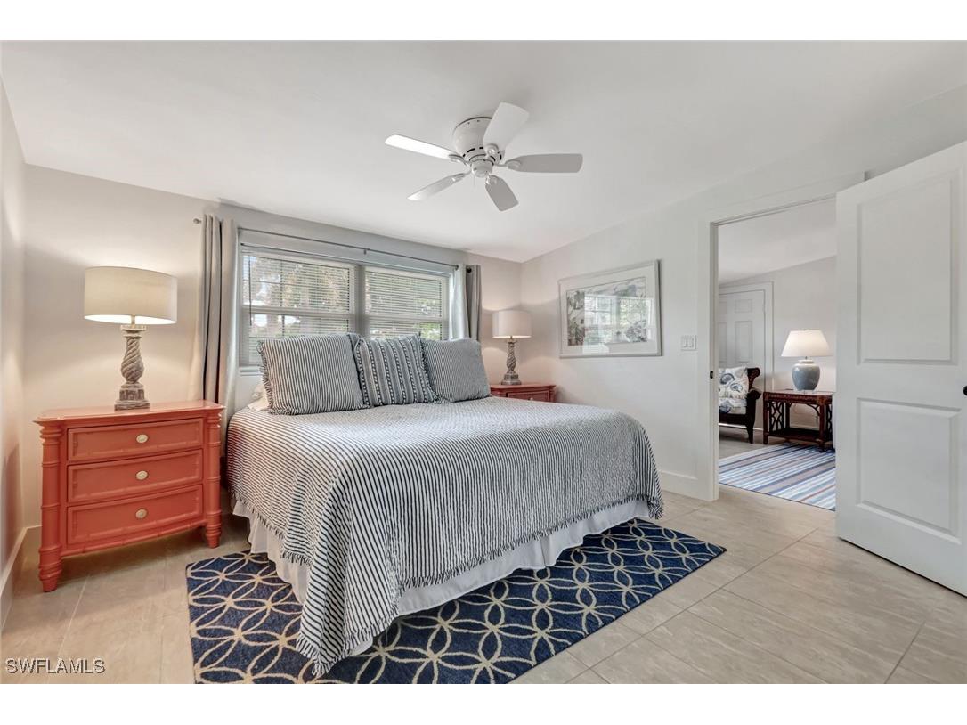 383 Harbour Drive #304 Naples FL 34103 225073753 image37