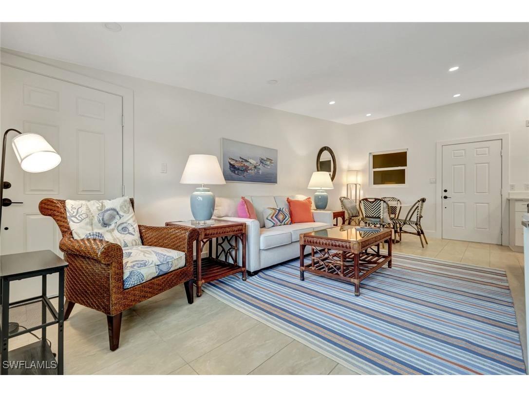 383 Harbour Drive #304 Naples FL 34103 225073753 image38