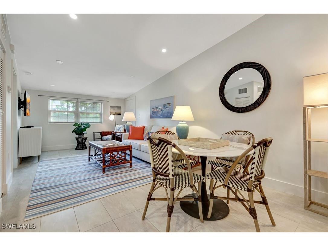 383 Harbour Drive #304 Naples FL 34103 225073753 image39