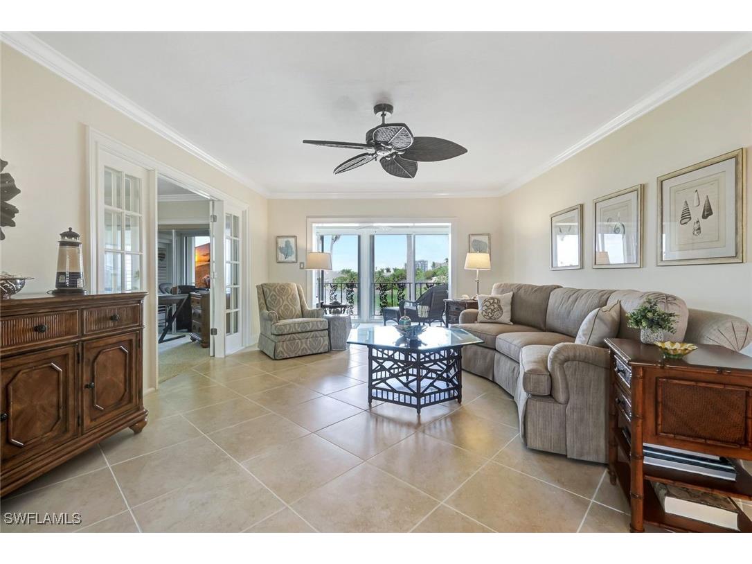 383 Harbour Drive #304 Naples FL 34103 225073753 image8
