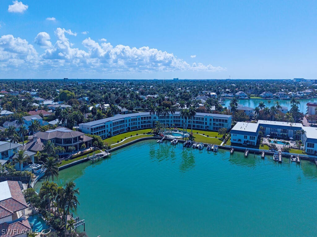 383 Harbour Drive #308 Naples FL 34103 226007237 image5