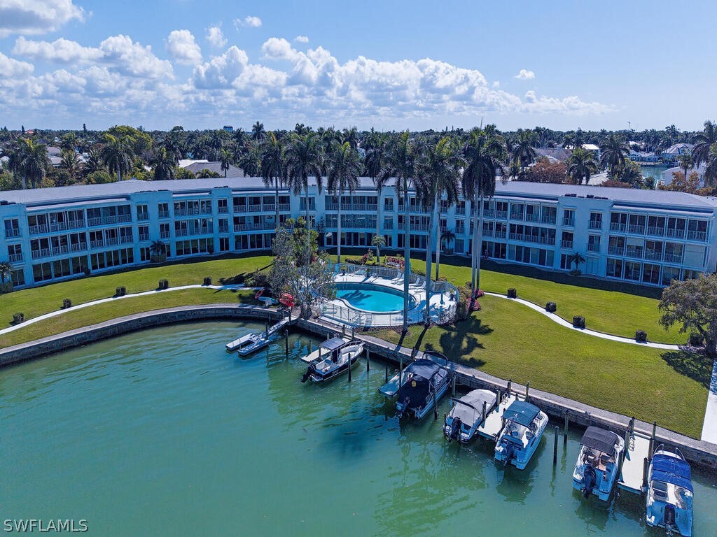 383 Harbour Drive #308 Naples FL 34103 226007237 image6