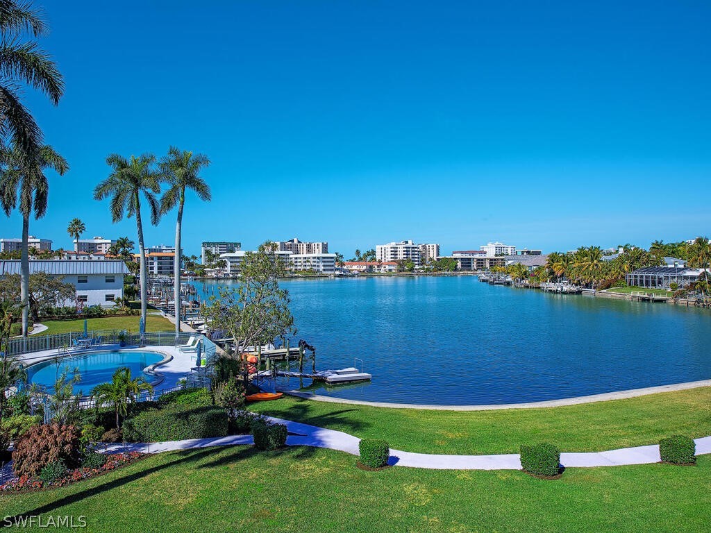 383 Harbour Drive #308 Naples FL 34103 226007237 image7