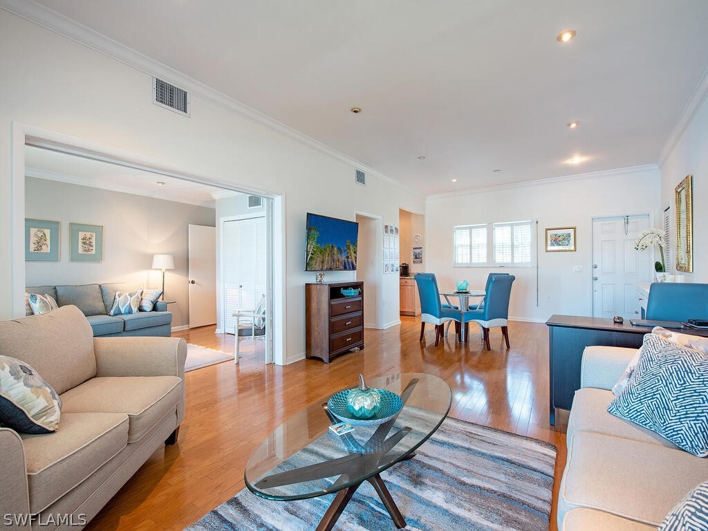 383 Harbour Drive #308 Naples FL 34103 226007237 image9