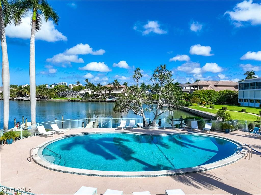 383 Harbour Drive #309 Naples FL 34103 225076192 image14