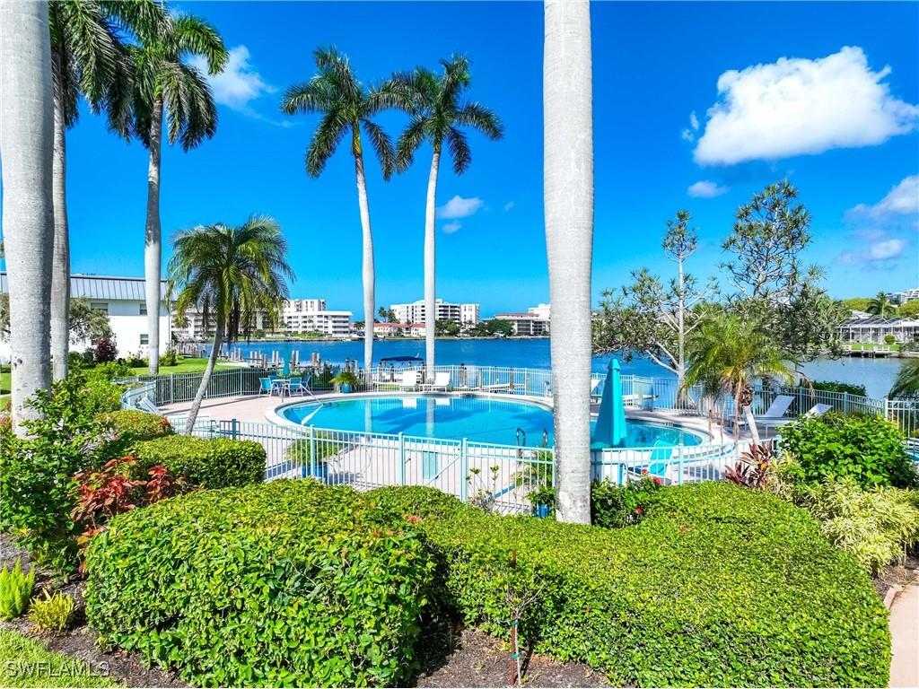 383 Harbour Drive #309 Naples FL 34103 225076192 image16