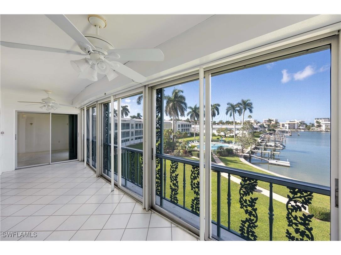 383 Harbour Drive #309 Naples FL 34103 225076192 image34