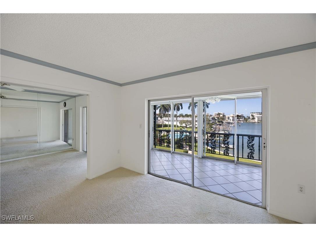 383 Harbour Drive #309 Naples FL 34103 225076192 image35