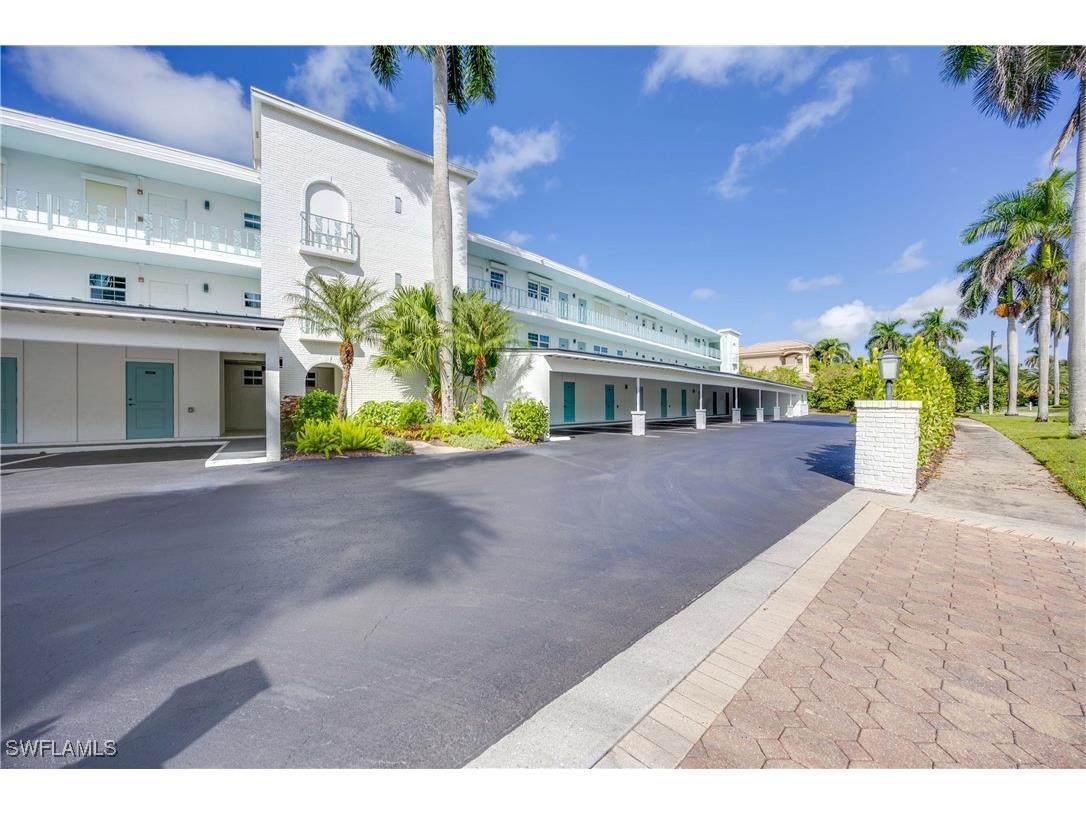 383 Harbour Drive #309 Naples FL 34103 225076192 image48