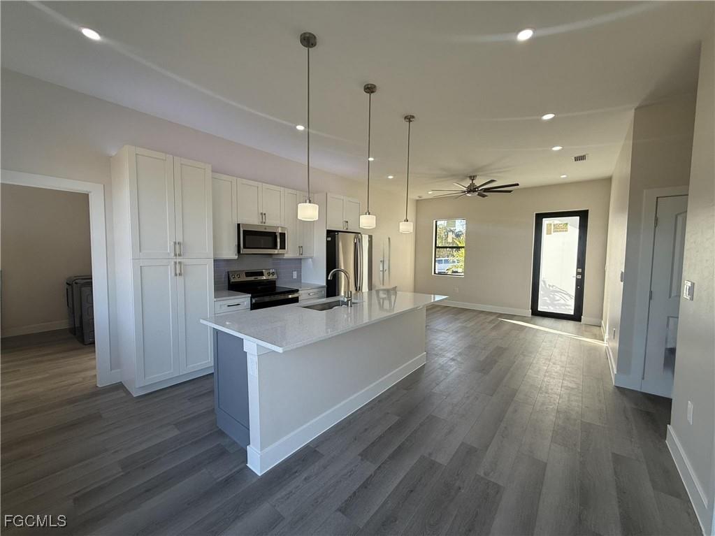 383 Pennfield Avenue Lehigh Acres FL 33974 2026002639 image2