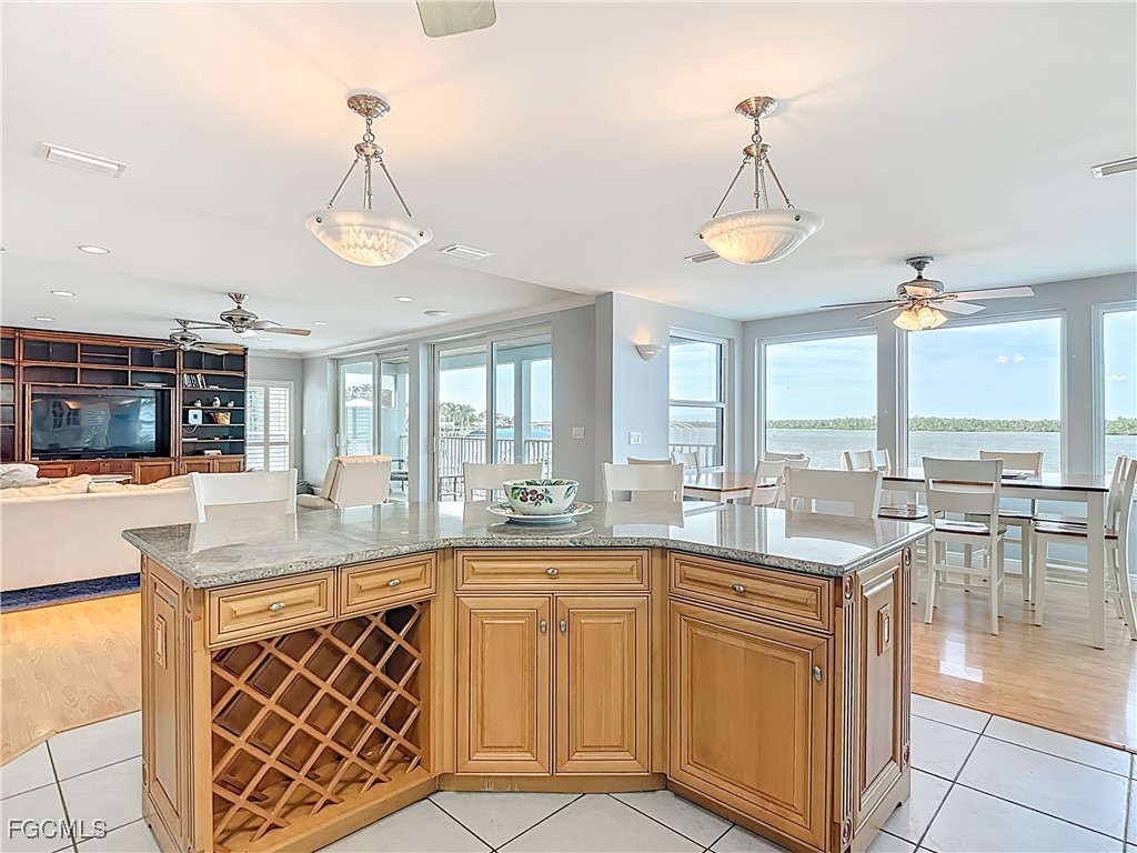 383 Seminole Way Fort Myers Beach FL 33931 2025020376 image14