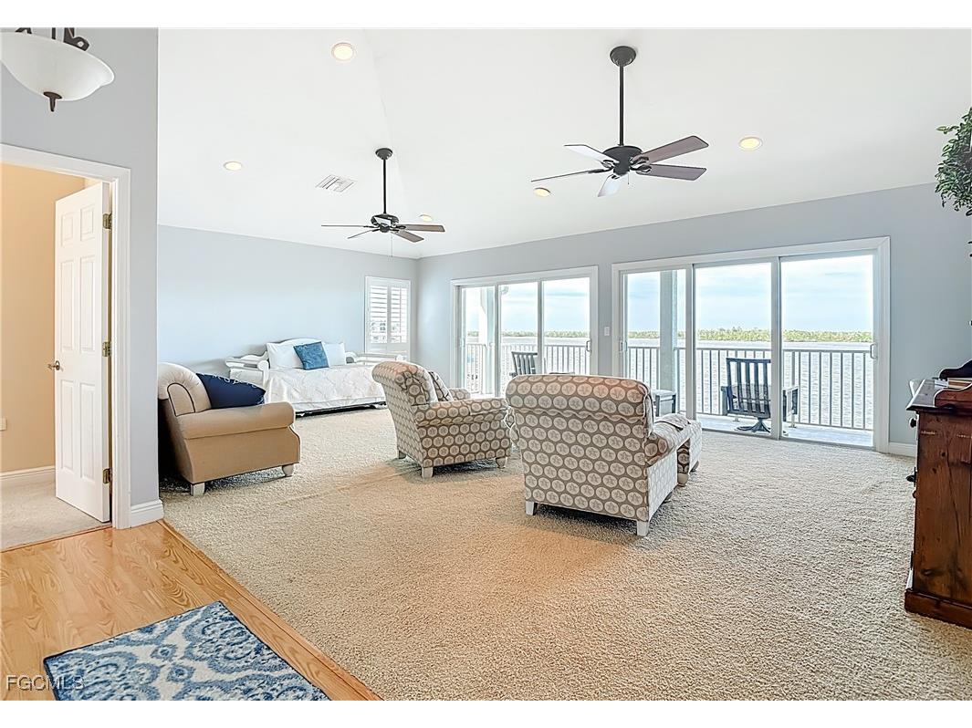 383 Seminole Way Fort Myers Beach FL 33931 2025020376 image25