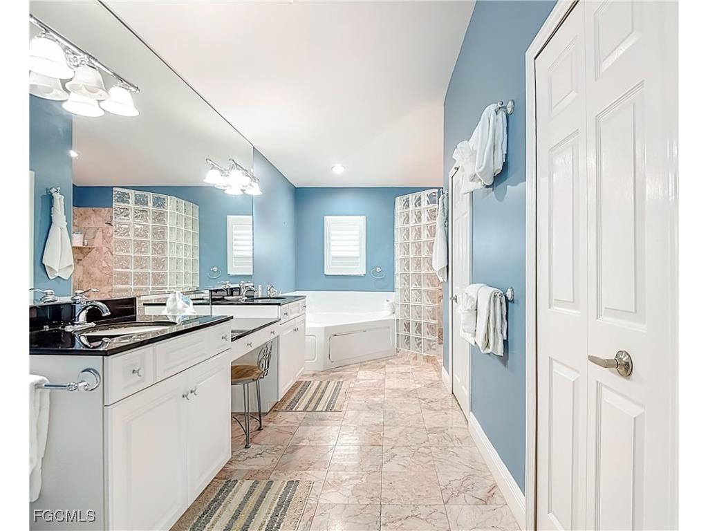 383 Seminole Way Fort Myers Beach FL 33931 2025020376 image32