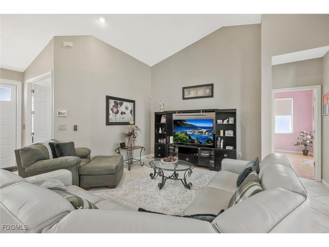 3830 SW 15th Place Cape Coral FL 33914 2026006471 image4