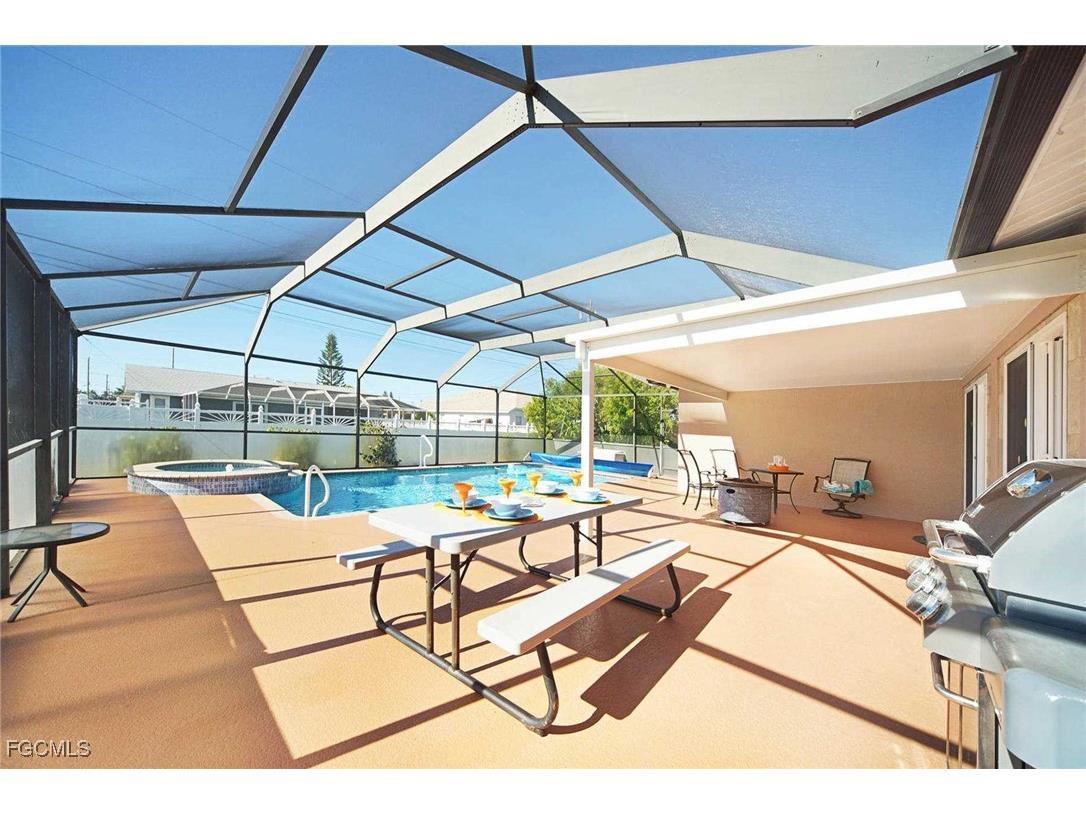 3832 SW 20th Avenue Cape Coral FL 33914 2025010229 image2