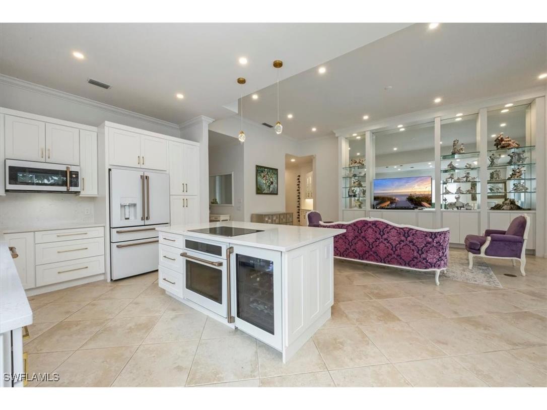 3833 Huelva Court Naples FL 34109 225077228 image1