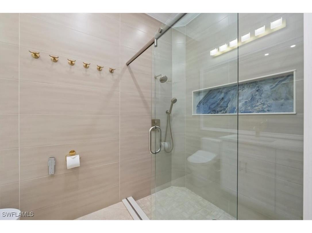 3833 Huelva Court Naples FL 34109 225077228 image16