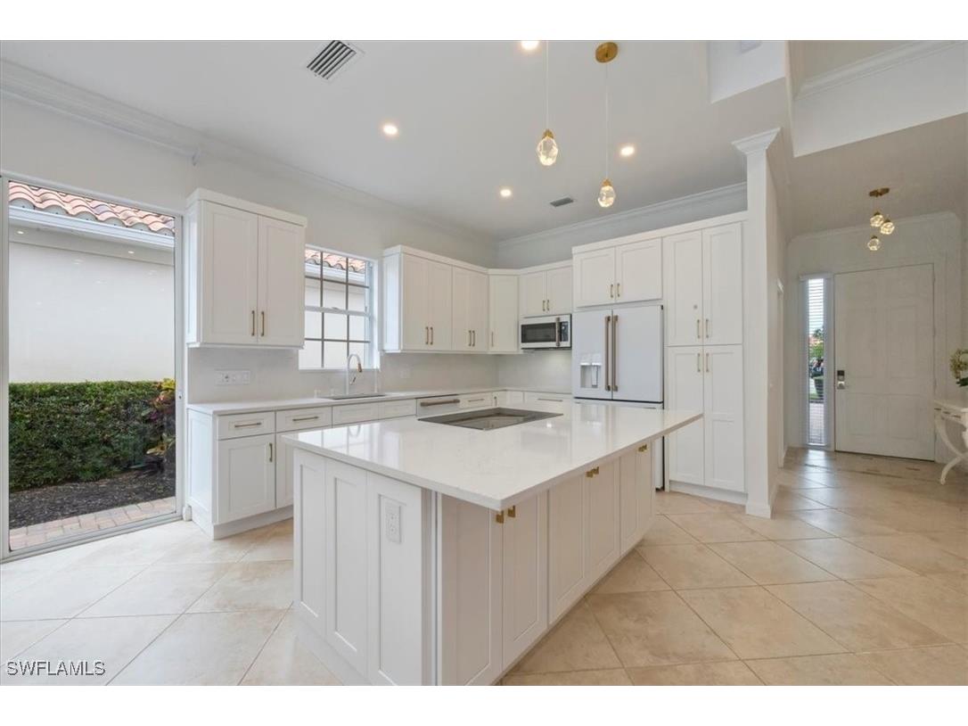 3833 Huelva Court Naples FL 34109 225077228 image3