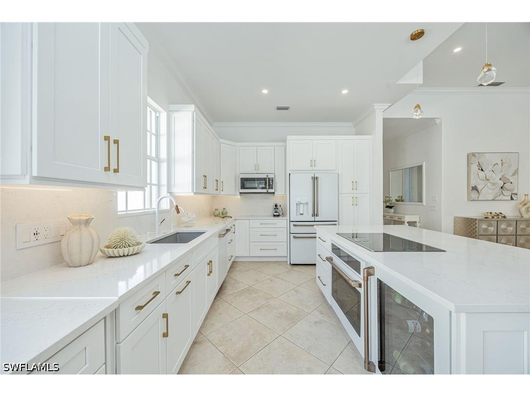 3833 Huelva Court Naples FL 34109 226025634 image3