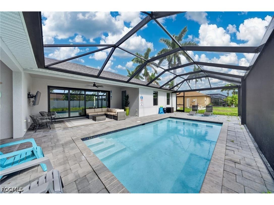 3833 SW 14th Place Cape Coral FL 33914 2026019303 image2
