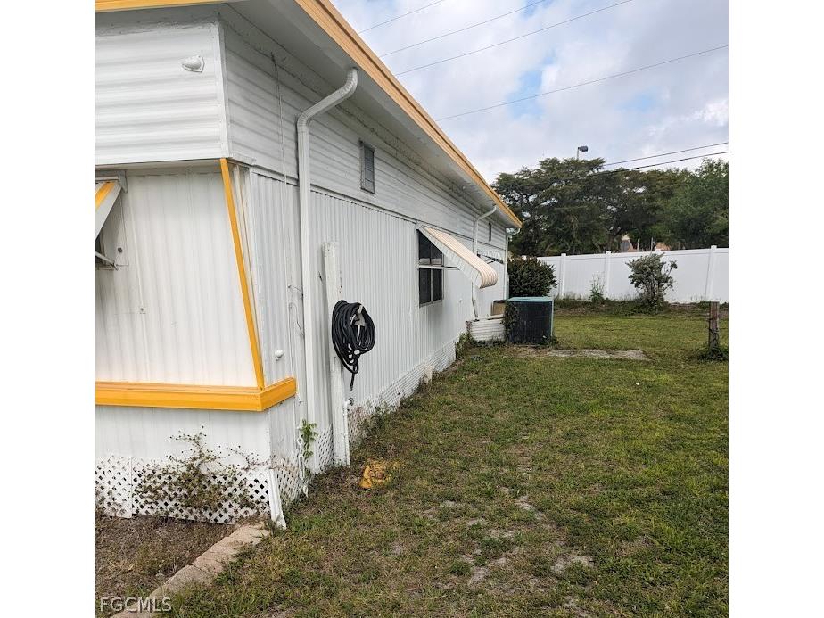 3834 Unique Circle Fort Myers FL 33908 2026007901 image6