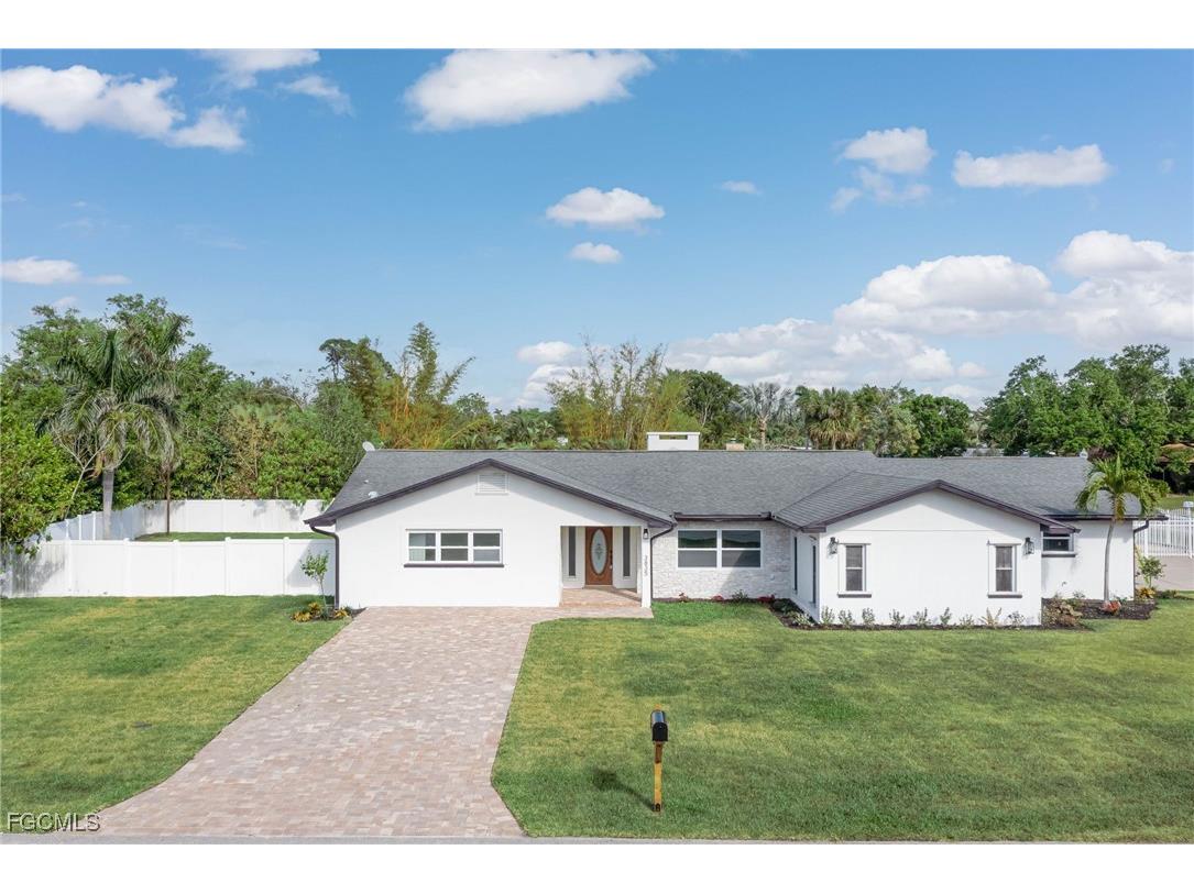 3835 Harold Avenue Fort Myers FL 33901 2025002667 image1