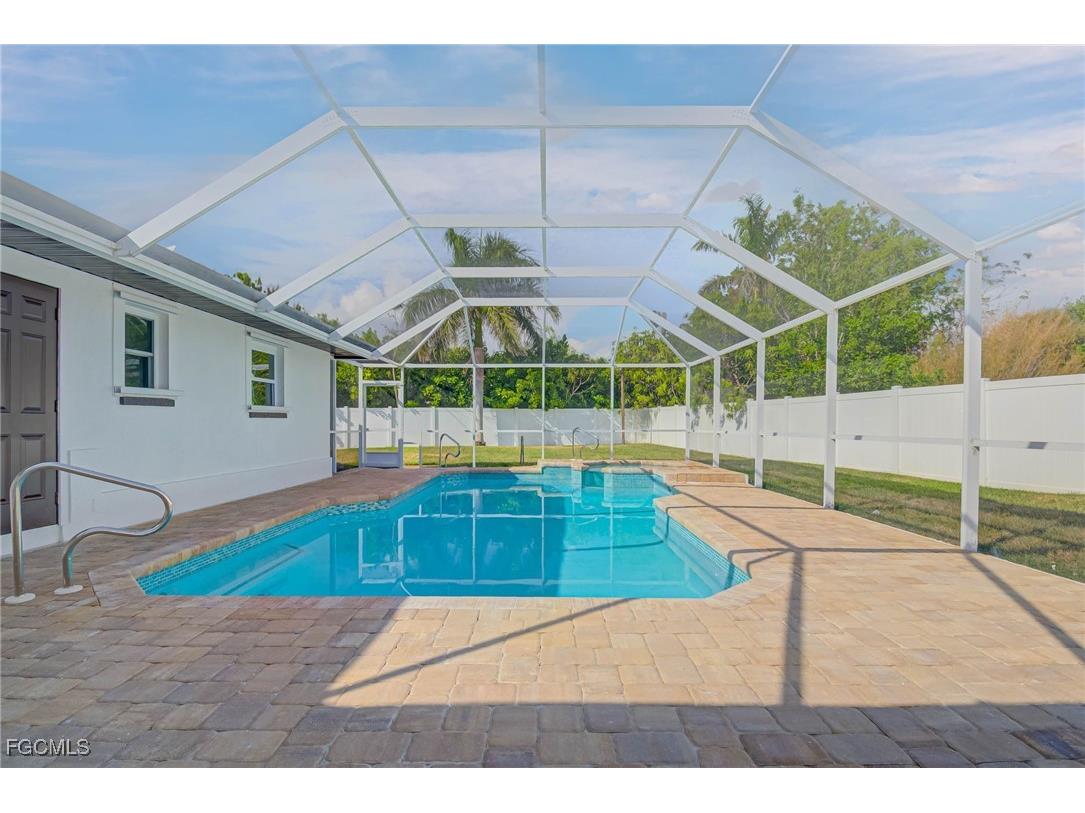 3835 Harold Avenue Fort Myers FL 33901 2025002667 image25