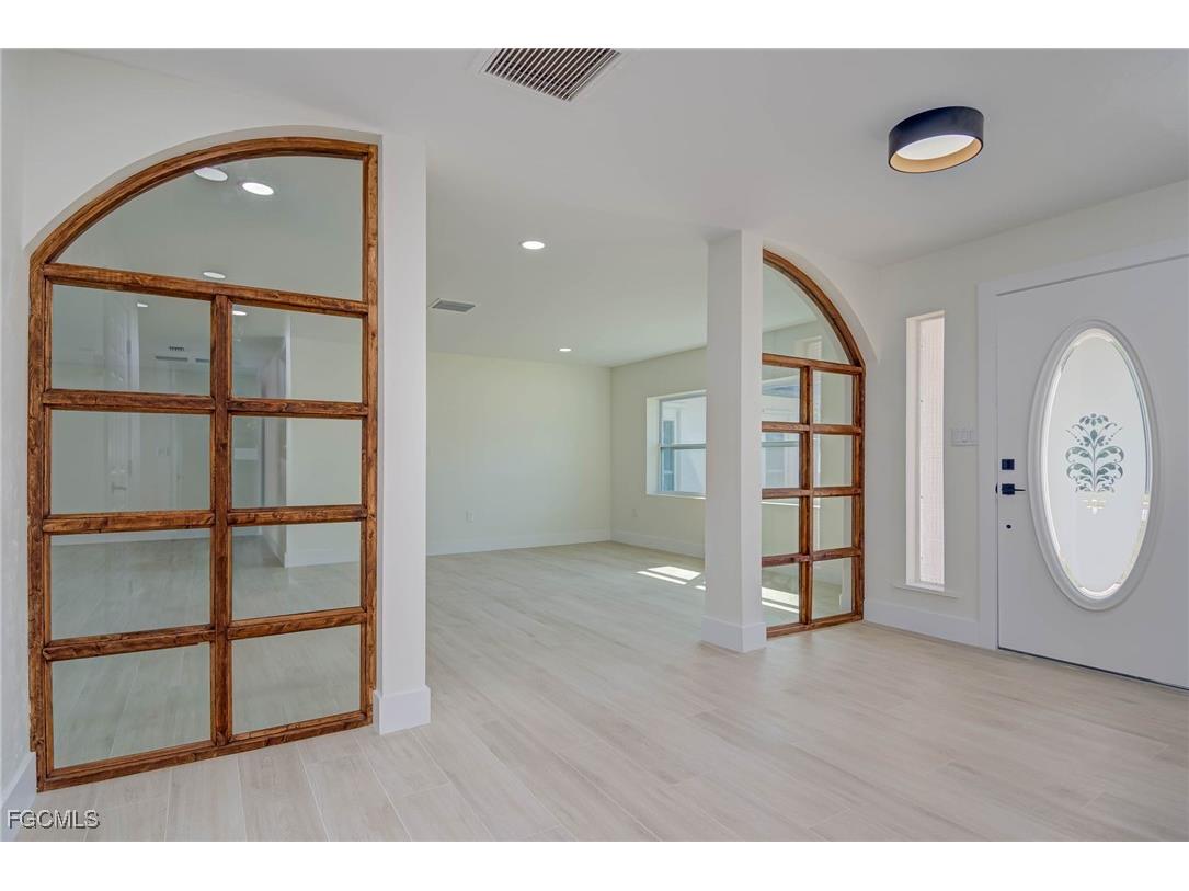 3835 Harold Avenue Fort Myers FL 33901 2025002667 image3