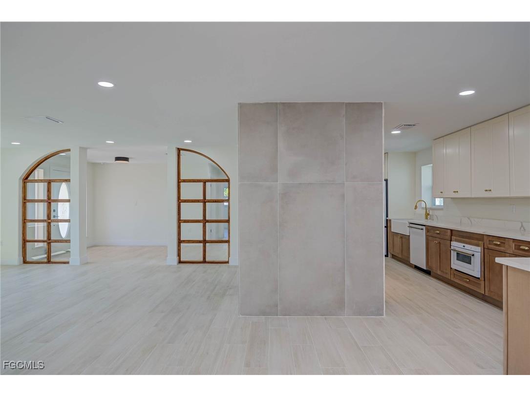 3835 Harold Avenue Fort Myers FL 33901 2025002667 image8